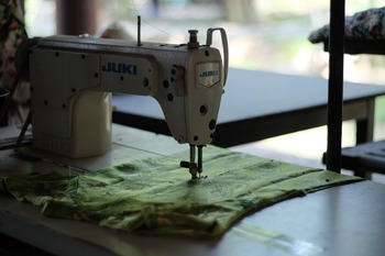 support-warranty-coverage-shipment-sewing-machine
